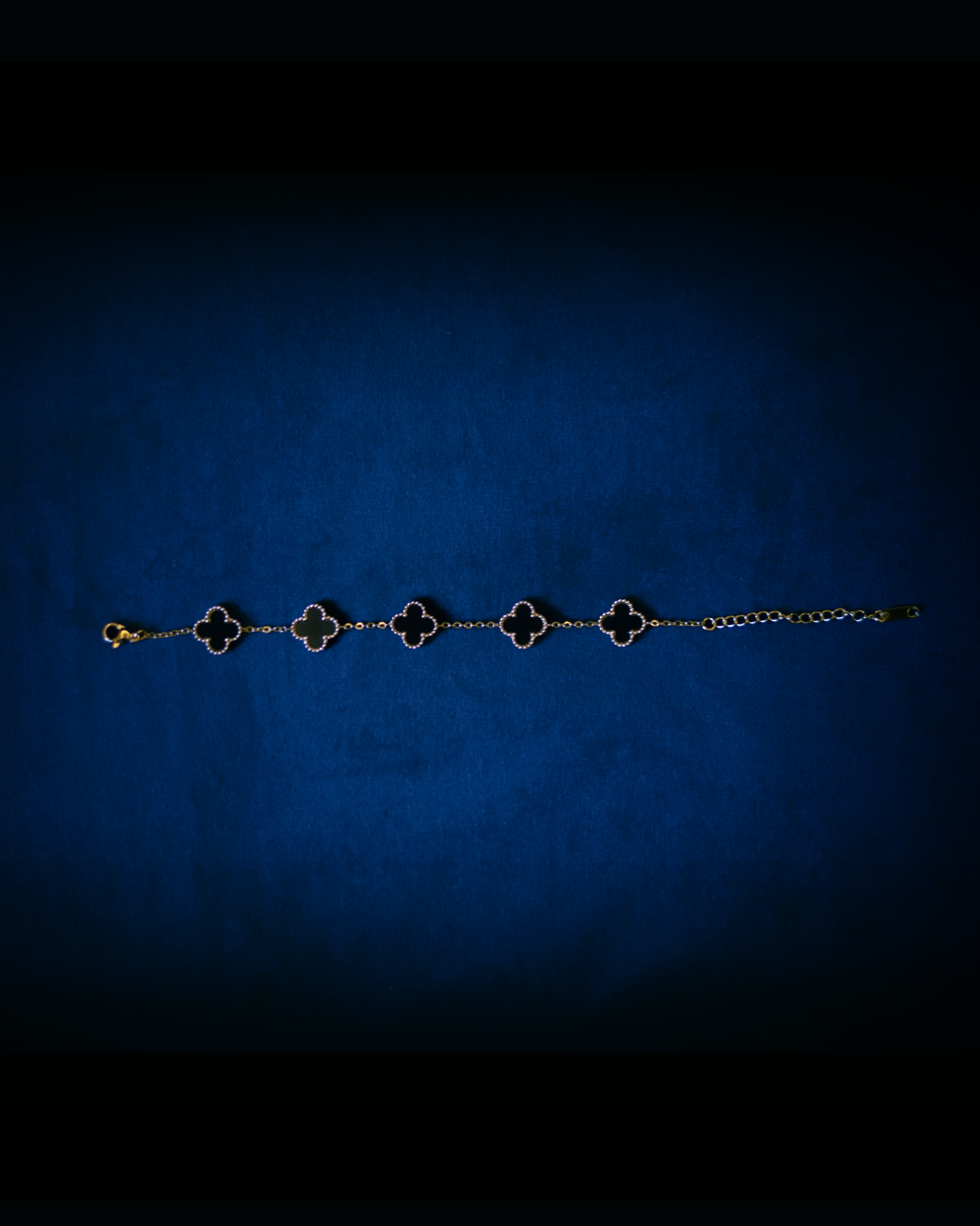 Noir - Clover Bracelet