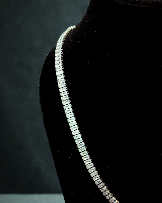 CLARITY - Baguette Tennis Chain