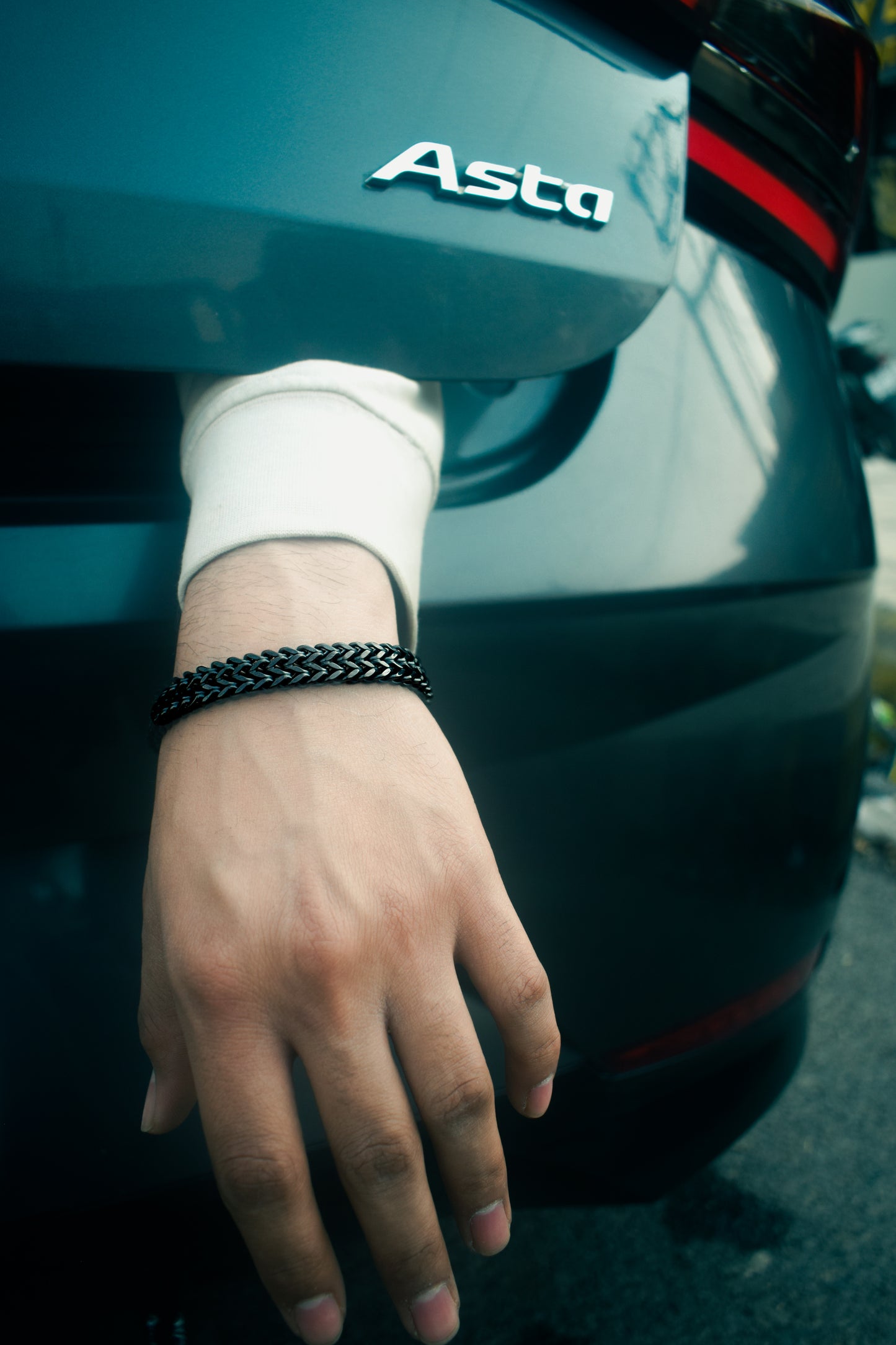 NOIR - Link Bracelet