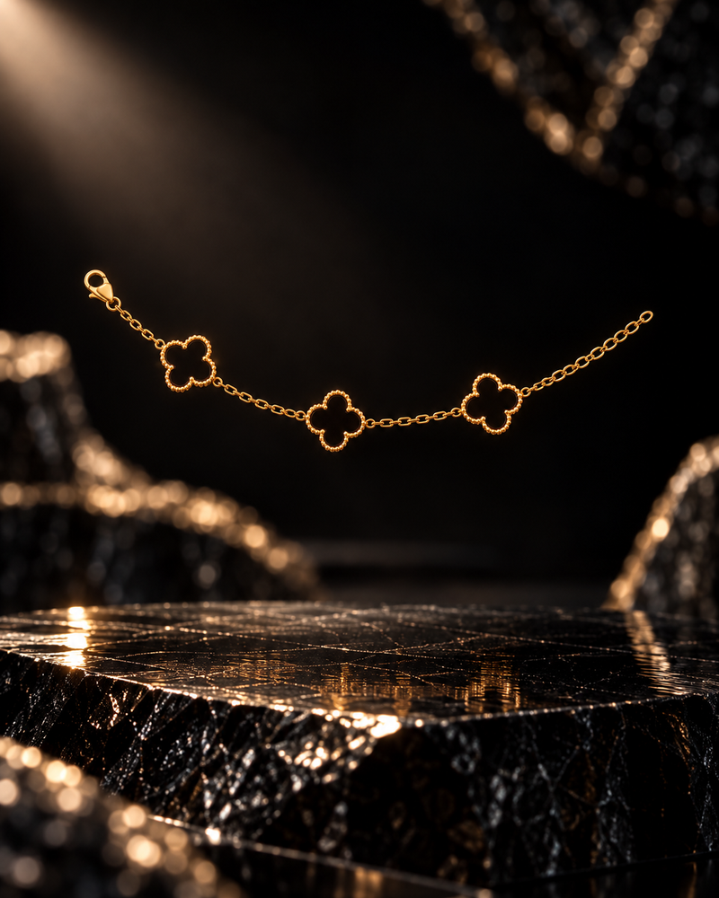 Noir Clover Bracelet