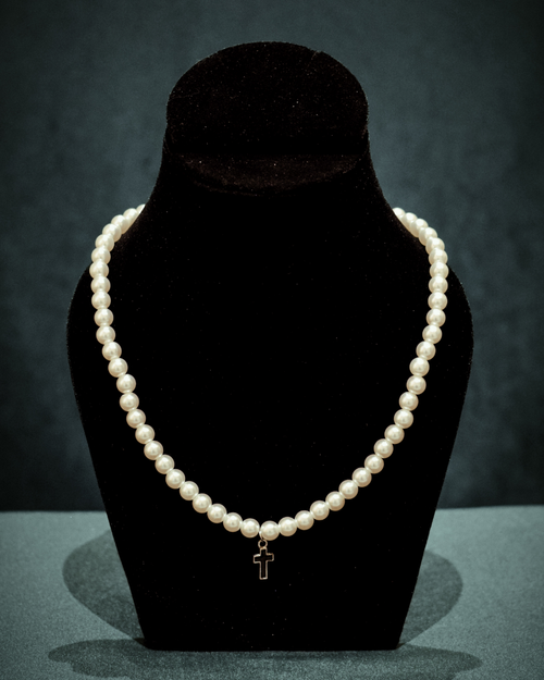 ESSENCE - Pearl Chain (Ivory gloss)