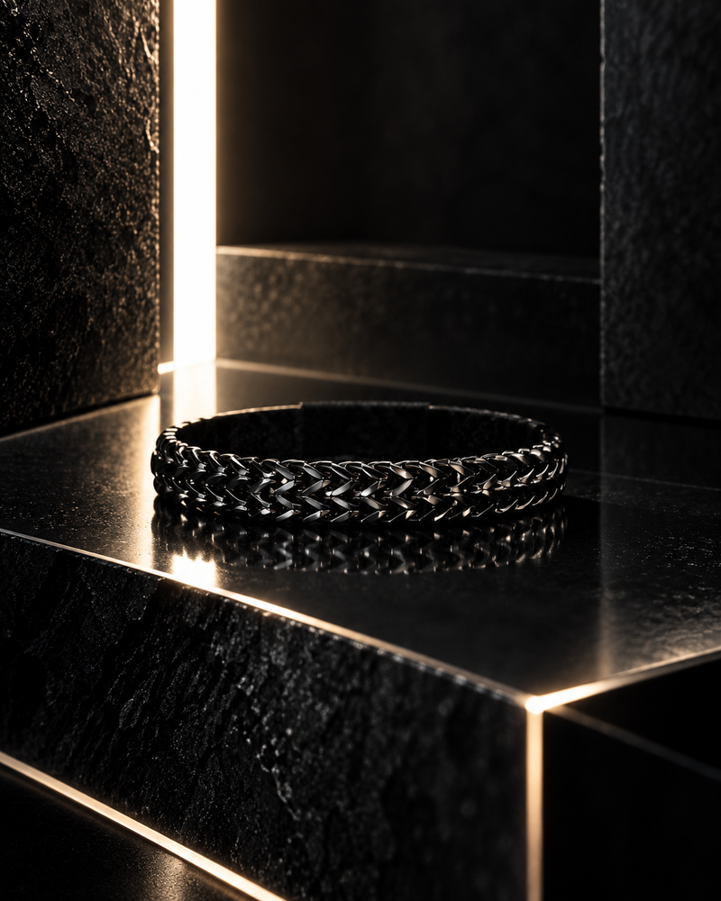 Noir Link Bracelet