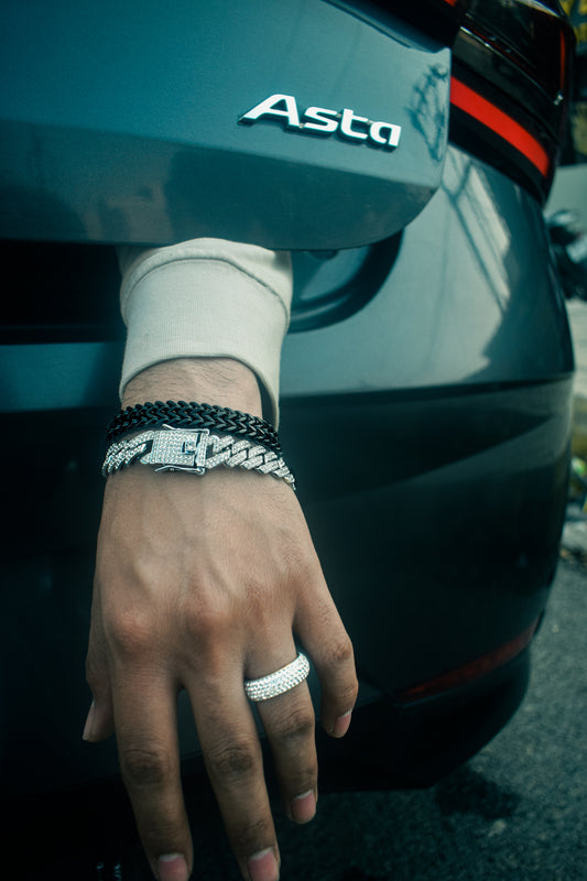 NOIR - Link Bracelet