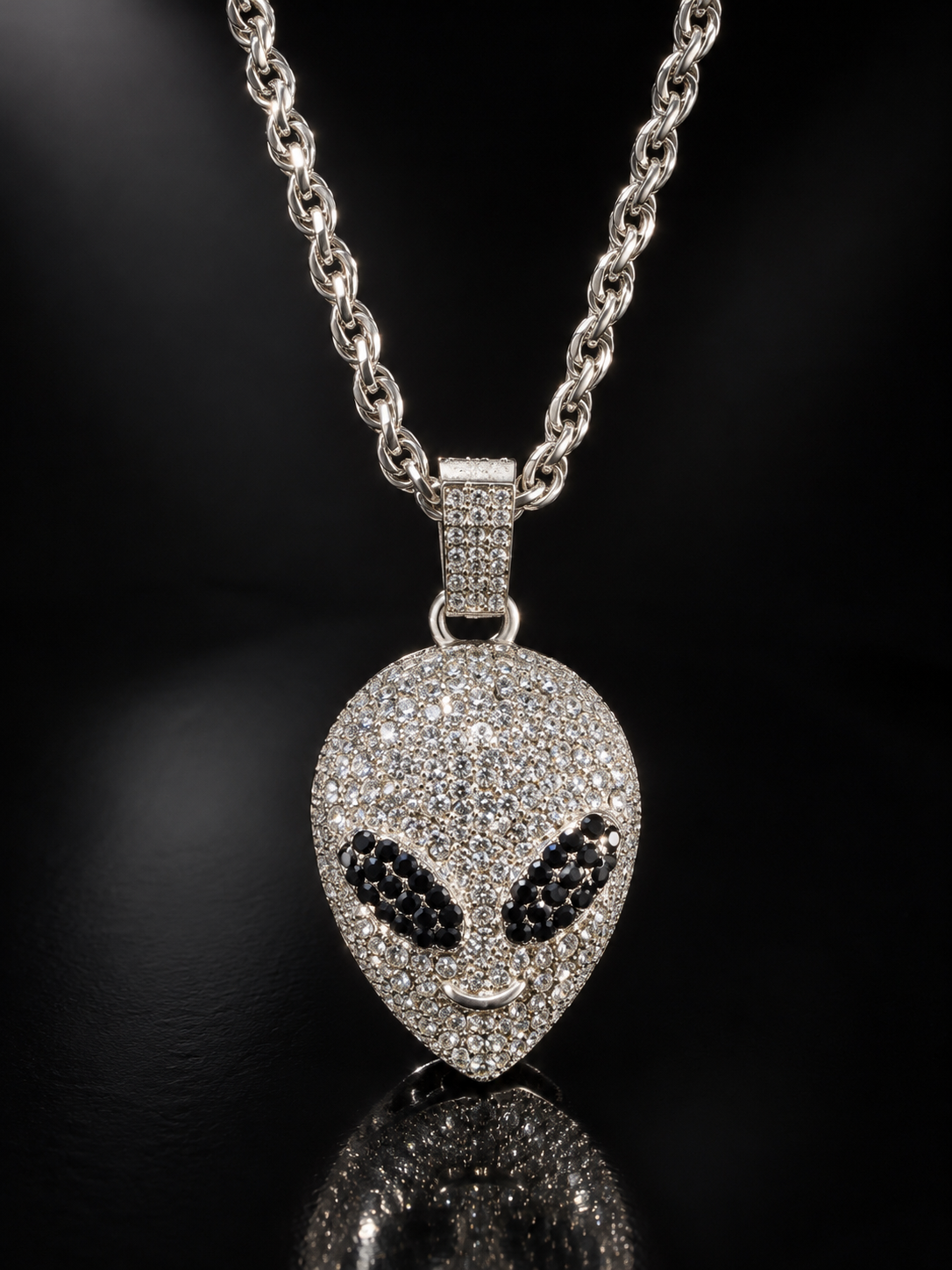 Edge Alien Pendant