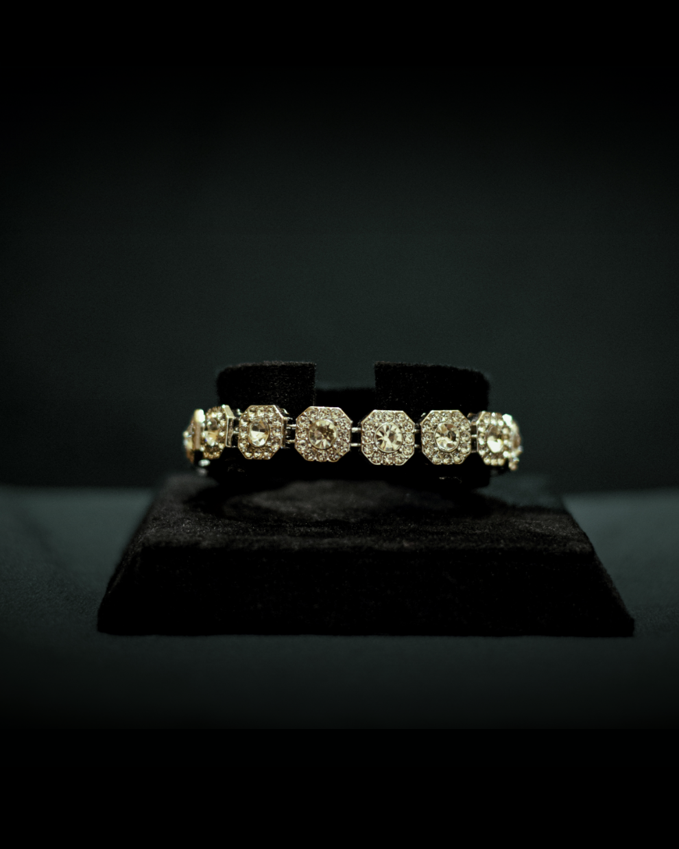 Edge - Halo Clustered Bracelet