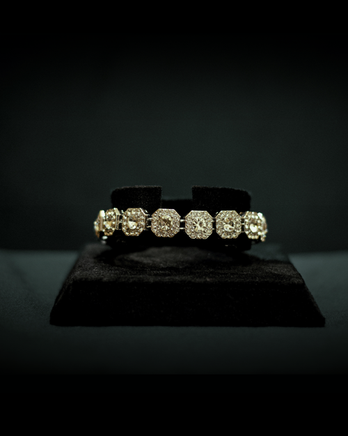 Edge - Halo Clustered Bracelet