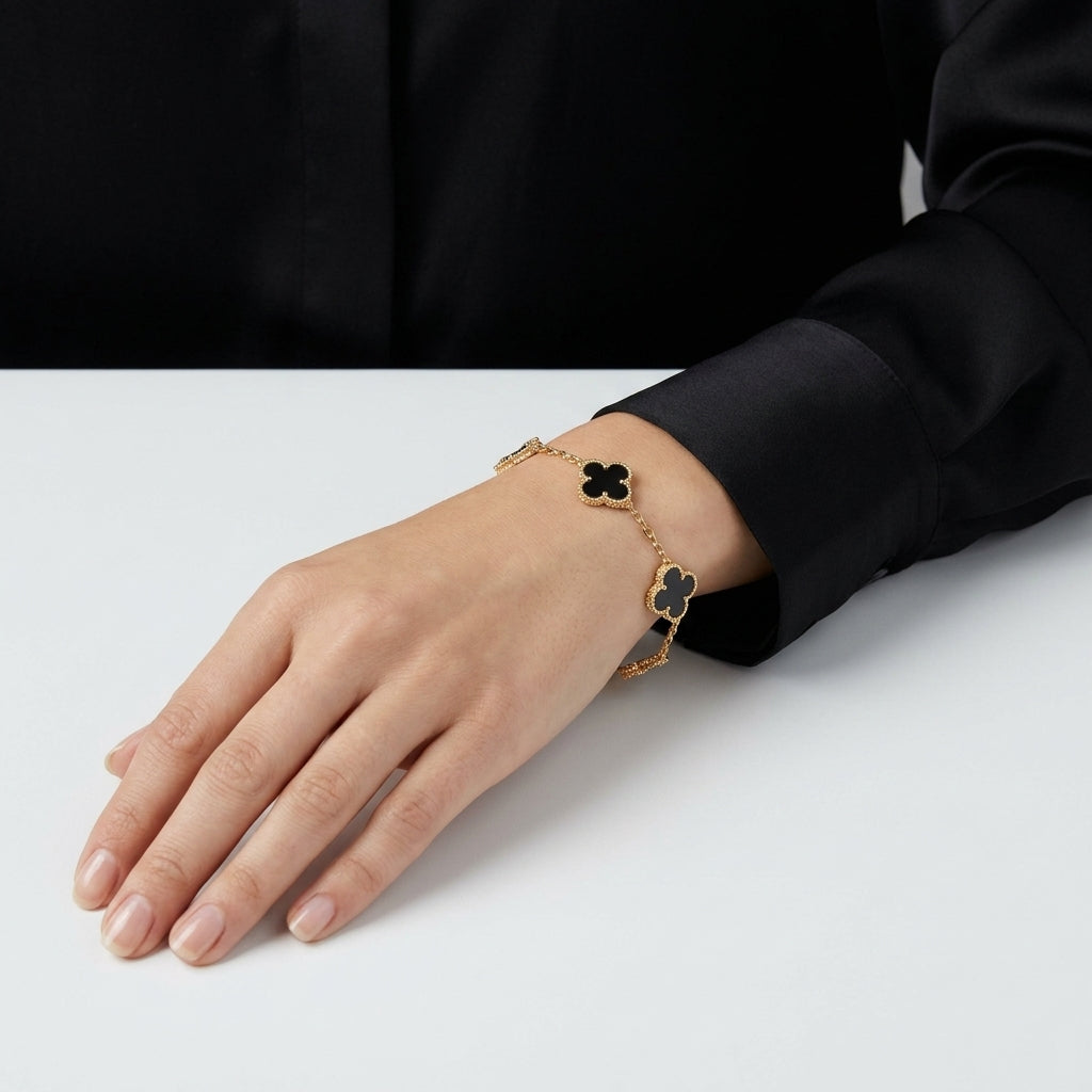 Noir Clover Bracelet